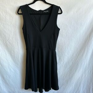 David Lerner V-neck little black dress, size L